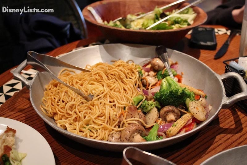 5 Reasons to Experience 'Ohana Dinner at Disney’s Polynesian Village