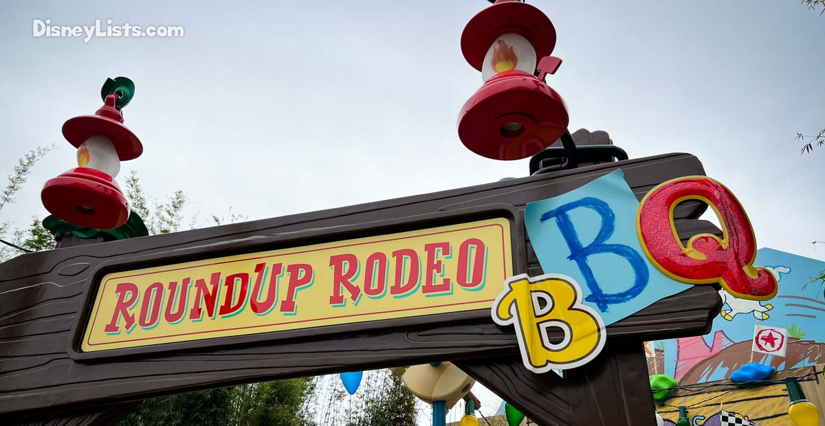 Roundup Rodeo BBQ In Toy Story Land Our Review And What You Need To roundup-rodeo-bbq-in-toy-story-land-our-review-and-what-you-need-to